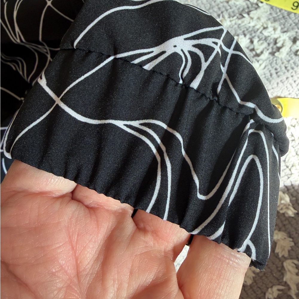 Fabletics Jiae Hooded Jacket Size Medium Hoodie Y… - image 7